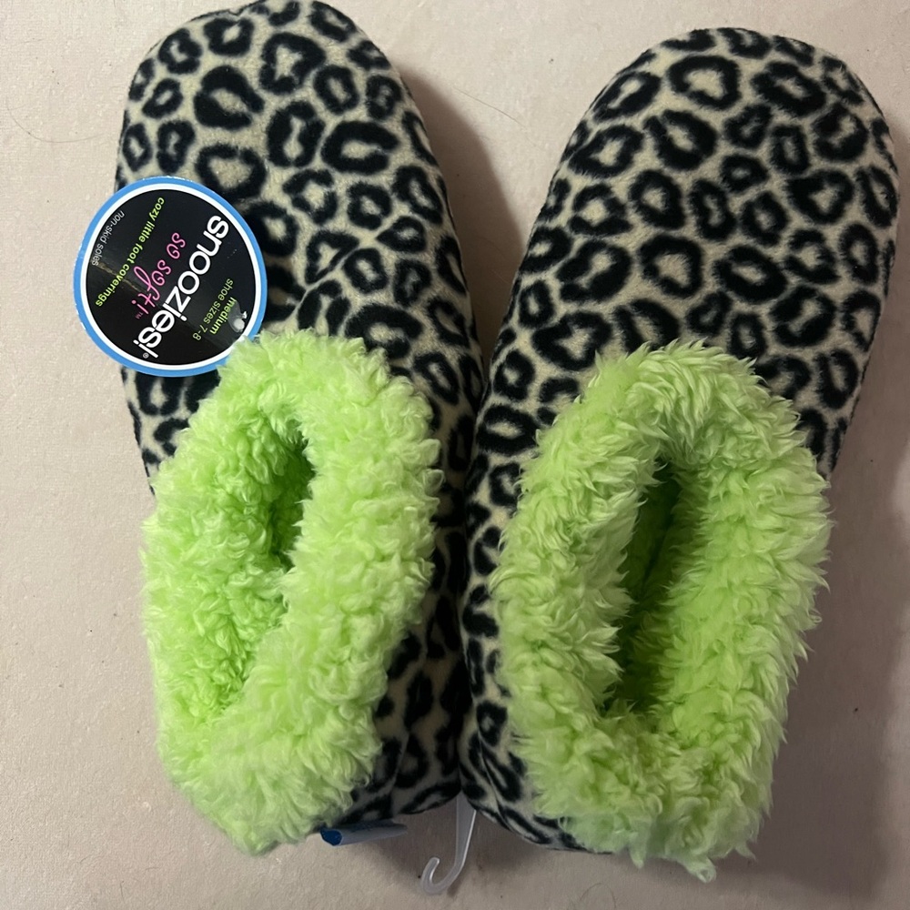 Snoozies Leopard Print Slippers with Lime Green Lining